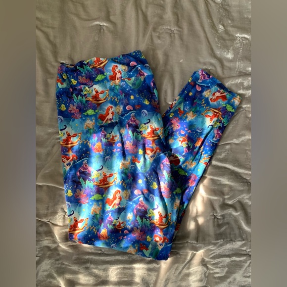 The little mermaid stretch leggings one size TC EUC - Picture 2 of 4